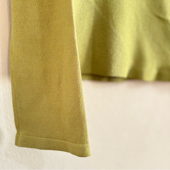 Vintage BCBG Max Azria Green Button Up Fit & Flare Cardigan Sweater - Picture 12 of 14